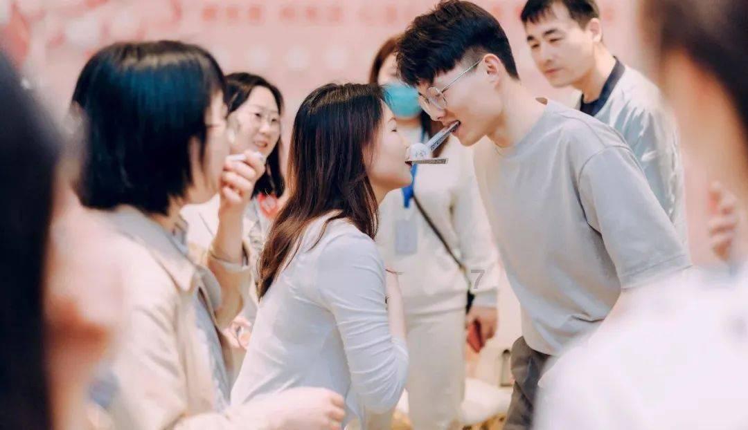 亲爱的金主大人